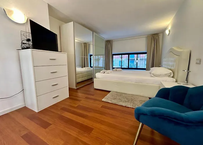 Kibilu - Via Tolmezzo - Ospedale San Raffaele - Stazione Di Lambrate